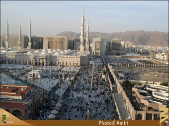 بين الحرمين