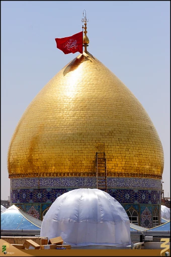 گنبد و گلدسته حرم حضرت عباس