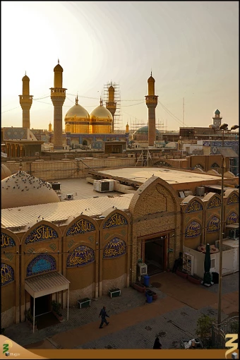 نماي بيروني حرم مطهر كاظمين (عليهما السلام)