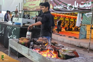 به همت موکب داران خراسان رضوی:


 ۶۵  موکب برای زائران اربعین در عراق برپا می شود 
 5