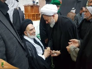 حضور مسؤل بعثه مقام معظم رهبری در نمازجمعه نجف اشرف 2