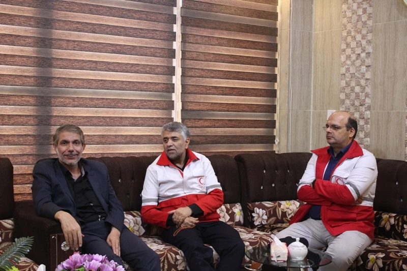 در دیدار نماینده مرکز پزشکی عنوان شد؛

تاکید بر افزایش خدمات پزشکی به زائران عتبات عالیات 3