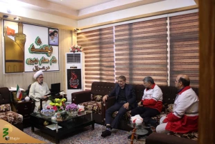 در دیدار نماینده مرکز پزشکی عنوان شد؛

تاکید بر افزایش خدمات پزشکی به زائران عتبات عالیات 4