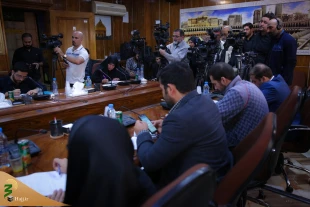 سرپرست حجاج ایرانی:

حقوق شهدای منا و مسجدالحرام را هیچ‌گاه فراموش نمی‌کنیم 6