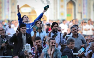 311 میلیون صلوات و ادعیه در حرم رضوی ختم شد
