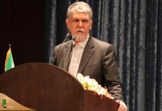 وزیر فرهنگ و ارشاد اسلامی:

اربعین، فرصت بی‌نظیر در نمایش ارادتمندی به ساحت اهل بیت (ع) است