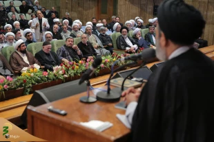 حجت الاسلام والمسلمین نواب:

درسفرهای زیارتی، سیره معصومین برای زائران بیان شود 7