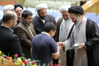 نشست روحانیون و مداحان عتبات عالیات استان تهران  34