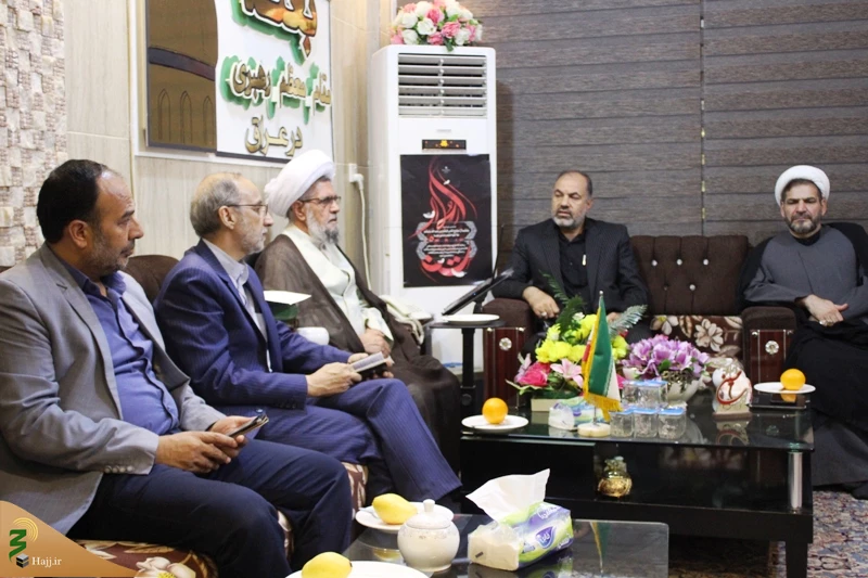 دیدار معاون سازمان حج با نماینده بعثه رهبری در عراق

 2
