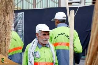 دل‌خوشی‌های پیرترین پاکبانِ کربلا