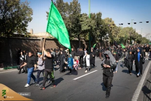 همزمان با کاروان پیاده روی اربعین حسینی؛

پیاده روی جاماندگان اربعین حسینی در تهران به سمت کربلای ایران برگزار شد 2