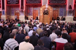 برنامه‌ سخنرانی بعثه رهبری در حرم حسینی آغاز شد/تصاویر
 3