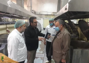 بازدید رئیس سازمان حج و زیارت از طبخ غذا درآشپزخانه های مرکزی این سازمان برای زائران اربعین 4