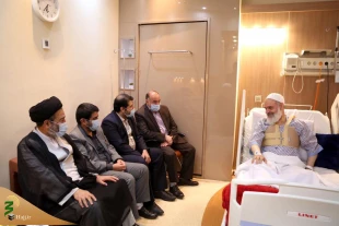 عیادت سرپرست حجاج ایرانی از آیت‌الله حسینی بوشهری 4
