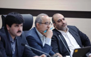 استاندار خراسان رضوی:


تمام پروژه‌های سرمایه‌گذاری اطراف حرم مطهر رضوی بزودی تعیین تکلیف می‌شود
 2