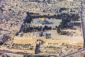 آیسسکو مسجد الاقصی را از چنگال یهودی ها نجات داد