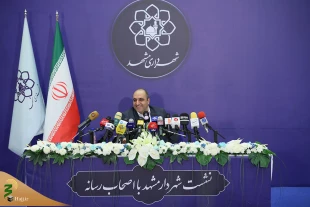 شهردار مشهد : 


مسیر های منتهی به حرم مطهر رضوی بهسازی می شود 
 2