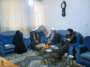 دیدار نماینده بعثه با خانواده مرحوم روحی یزدی 2
