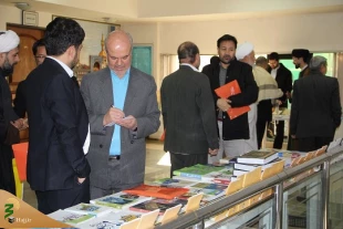 با تاکید بروحدت شیعه و سنی :
نشست علمی تخصصی مسلمانان افغانستان، حج و حرمین شریفین  درمشهد برگزارشد 12
