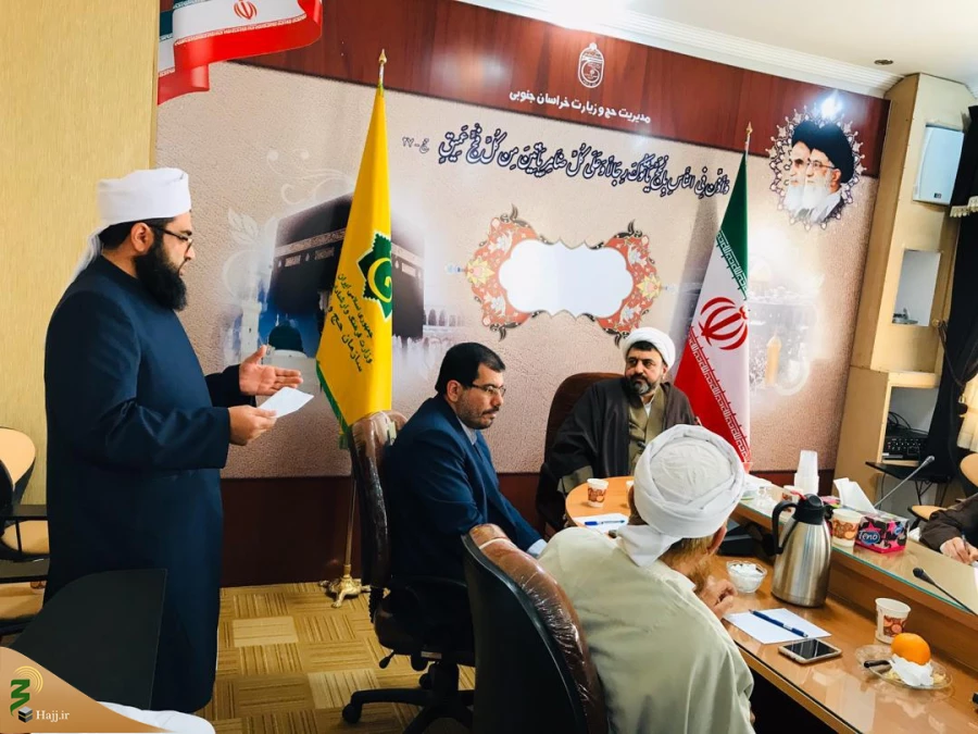 دیدار حجه الاسلام والمسلمین اکبری مدیریت امور اهل سنت بعثه مقام معظم رهبری با روحانیون و مدیران اهل سنت خراسان جنوبی 12