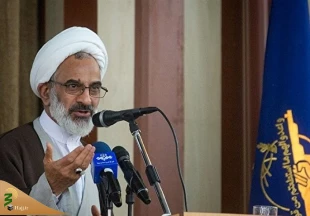 حجت‌الاسلام حاجی صادقی در مراسم گرامیداشت حماسه ۹ دی:

۹ دی تجلی قدرت ایمان به خدا در جنگ احزاب بود 4