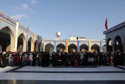 تعویض پرچم گنبد حرم حضرت زینب(س) 9