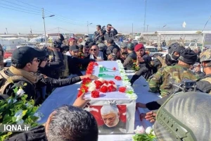 پیکر شهید ابومهدی المهندس وارد بصره شد