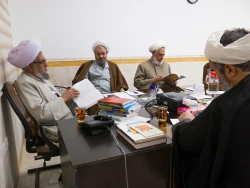 برگزاری جلسات نقد و بررسی کتب عتبات عالیات در قم 4