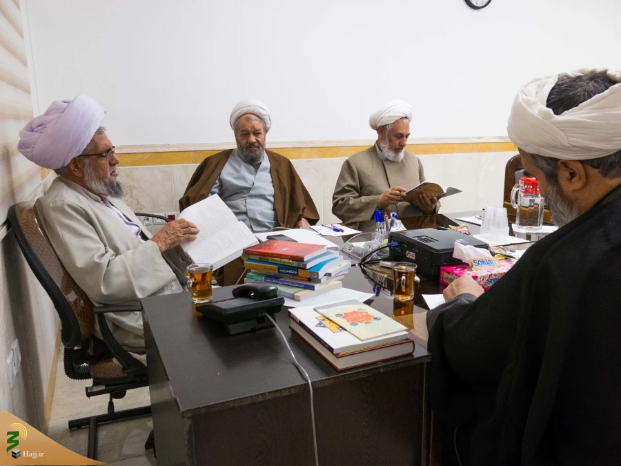 برگزاری جلسات نقد و بررسی کتب عتبات عالیات در قم 4