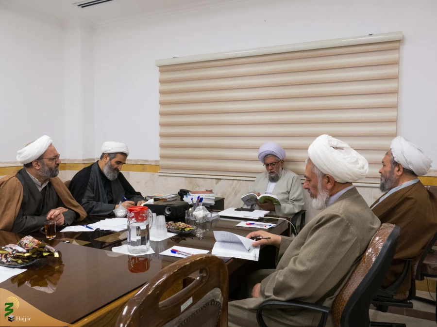 برگزاری جلسات نقد و بررسی کتب عتبات عالیات در قم 5