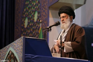 رهبر معظم انقلاب اسلامی در خطبه‌های نمازجمعه پرشکوه و به‌ یادماندنی تهران: 

ملت ایران نشان داد از هر حزب و قوم طرفدار انقلاب و مقاومت است