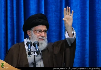 نمازجمعه تهران  به امامت مقام معظم رهبری 
 3