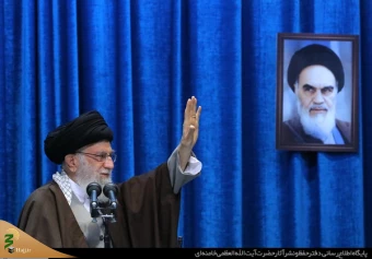 نمازجمعه تهران  به امامت مقام معظم رهبری 
 4