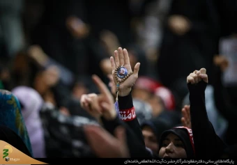 نمازجمعه تهران  به امامت مقام معظم رهبری 
 9