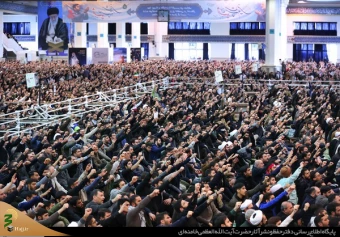 نمازجمعه تهران  به امامت مقام معظم رهبری 
 14