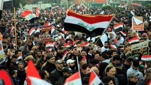 تظاهرات میلیونی عراقی‌ها در محکومیت اشغالگری نظامی آمریکا 8