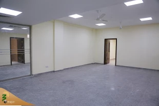 ساخت و تجهیز مجتمع آموزشی ویژه ایتام درکربلا به همت آستان حسینی 4