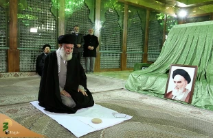 حضور رهبر انقلاب در مرقد مطهر امام راحل و گلزار شهدای بهشت زهرا 2