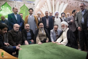 با حضور در حرم مطهر امام خمینی(ره) انجام شد؛

تجدید میثاق مسئولان حج وزیارت با آرمان های امام راحل 7