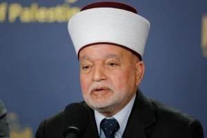 مفتی اعظم فلسطین مطرح کرد:

برنامه‌ریزی صهیونیست‌ها برای محو هویت اسلامی فلسطین 