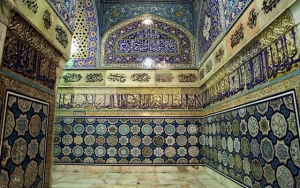 نماز زیارت در مسجدی به قدمت بیش از هزار سال