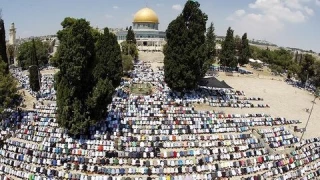 وحدت جهان اسلام و آزادی قدس، از مهمترین مسائل جهان اسلام است