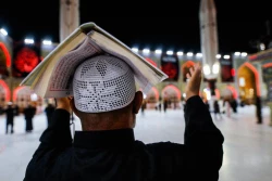 احیاء شب قدر در حرم حضرت امیرالمومنین علی (ع)   3