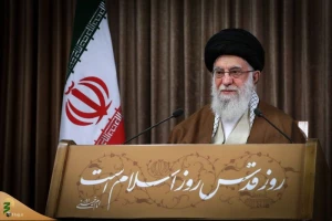 الیوم، یوم القدس، یوم أقدم على إعلانه الإمام الخمینی (رضوان الله تعالى علیه) بابتکار ذکی لیکون حلقة وصل بین نداءات المسلمین بشأن القدس الشریف وفلسطین المظلومة