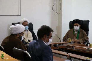 در آخرین روز هفته حج برگزار شد :
 دیدار مسئولین و کارگزاران حج و زیارت استان هرمزگان با نماینده ولی فقیه و امام جمعه بندرعباس  7