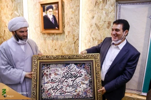 مراسم تکریم و معارفه مدیرعامل بنیاد دعبل خزاعی برگزار شد

 4