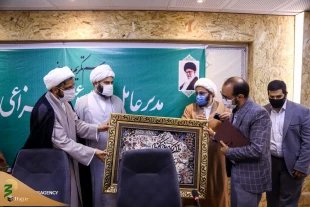 مراسم تکریم و معارفه مدیرعامل بنیاد دعبل خزاعی برگزار شد

 6