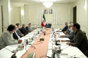 روحانی در جلسه کمیته‌های تخصصی ستاد ملی مقابله با کرونا:

برگزاری آیین‌های سوگواری سیدالشهدا(ع) با رعایت پروتکل‌ها ضرورت قطعی است