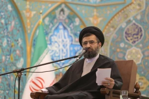 بررسی واقعه غدیرخم در کتب علمای شیعه و اهل‌ سنت