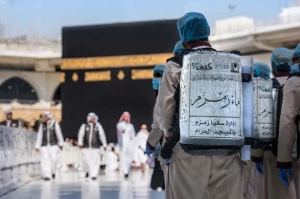 آب زمزم بهترین نوشیدنی جهان +فیلم
